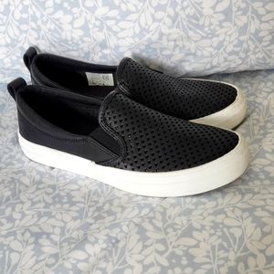 W8.5 leather Sperrys